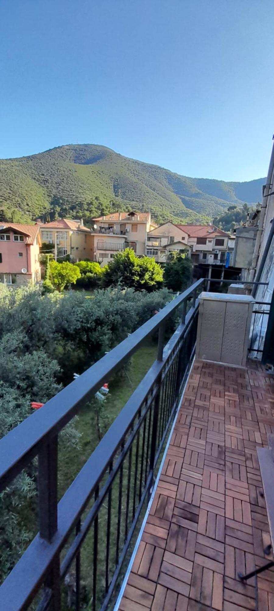 Appartement U' Caruggiu De Cisan à Cisano sul Neva Extérieur photo